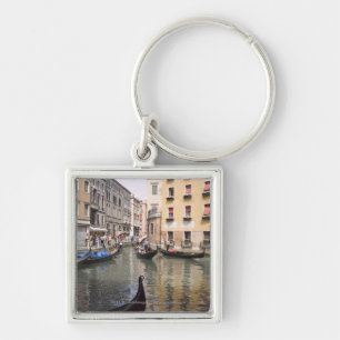 Gondoler i en kanal, Venedig, italien Fyrkantig Silverfärgad Nyckelring