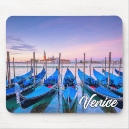 Gondoler i vacker Venedig, Italien Musmatta