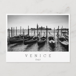 Gondoler i Venedig i svart och vitt Vykort