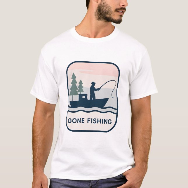 Gone Fishing – Retro Boat Silhouette Design T Shirt (Framsida)