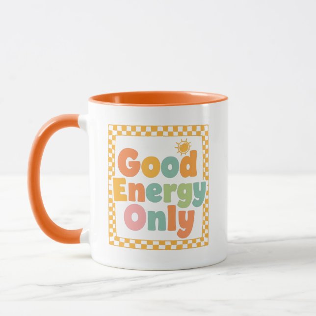 "Good Energy Only" 70s Style Typography Mugg (Vänster)