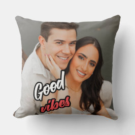 Good Vibes Couple Photo Throw Pillow Kudde