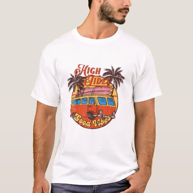 Good Vibes High Tides Retro 60S Faded Summer Gift T Shirt (Framsida)