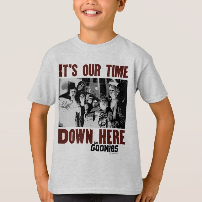 Goonies: "Det är vår tid här nere" T Shirt (Framsida)