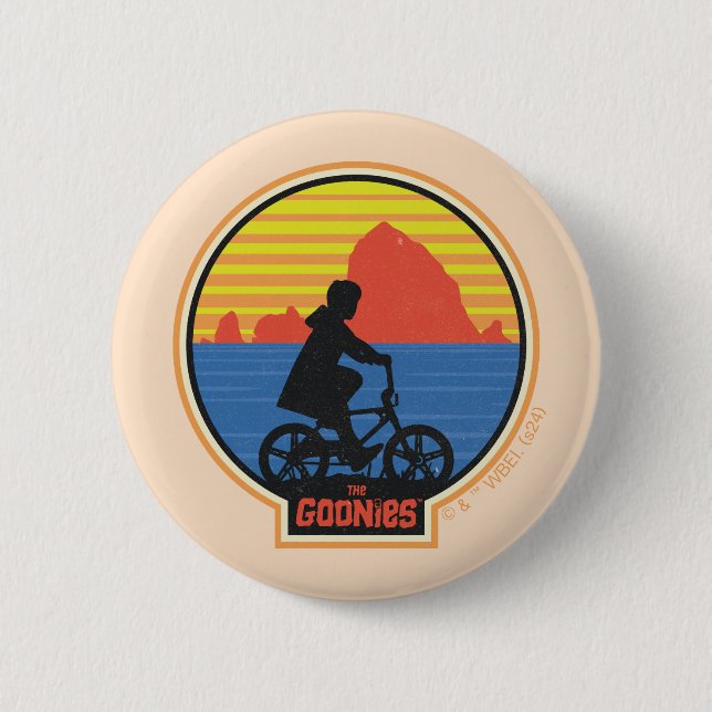 Goonies Retro Mikey Riding Bike Graphic Knapp (Framsida)