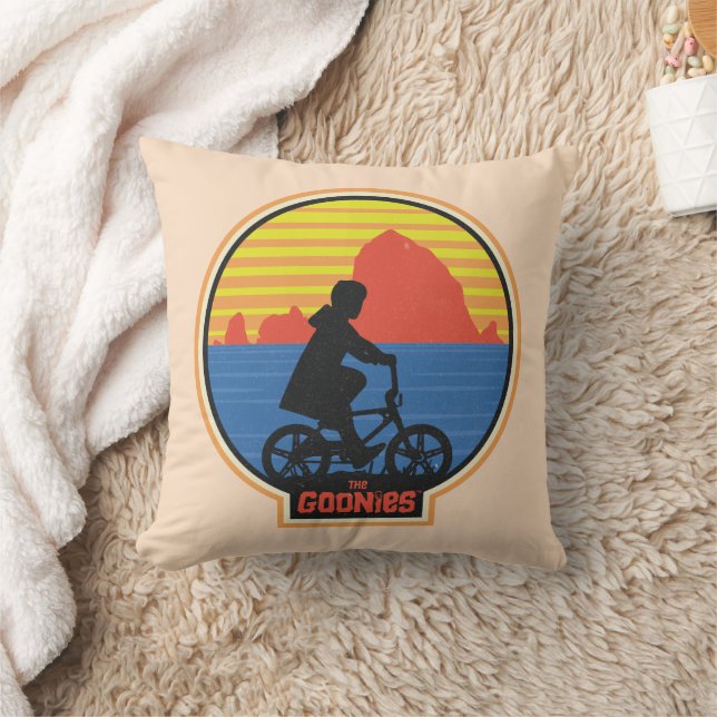 Goonies Retro Mikey Riding Bike Graphic Kudde (Filt)