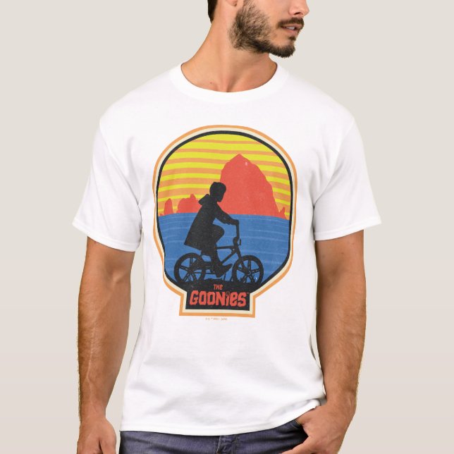 Goonies Retro Mikey Riding Bike Graphic T Shirt (Framsida)