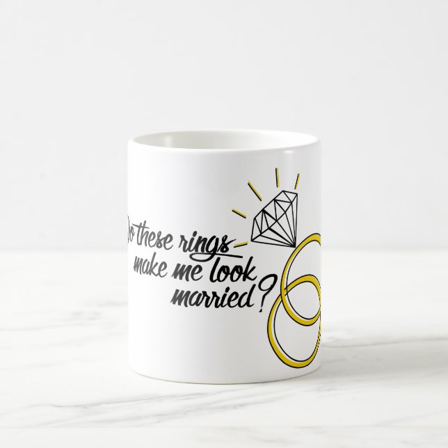 Gör dessa ringar mig att se gift? BRUD Kaffemugg (Center)