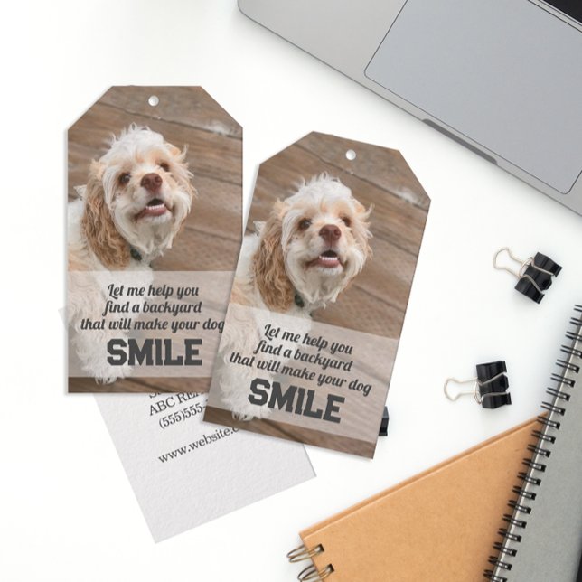 Gör din Hund Smile Real Gods-port till Presentetikett (Editable dog pop by tag for real estate.)