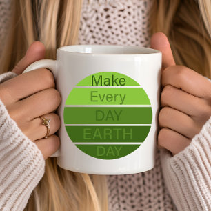 Gör varje dag på jorden kaffemugg