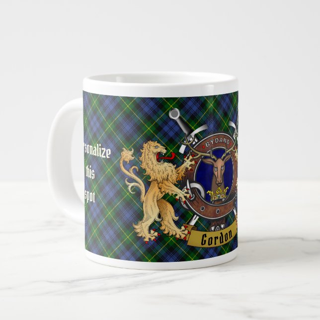 Gordon Klan Badge & Tartan Personlig Jumbo Mugg (Framsida vänster)