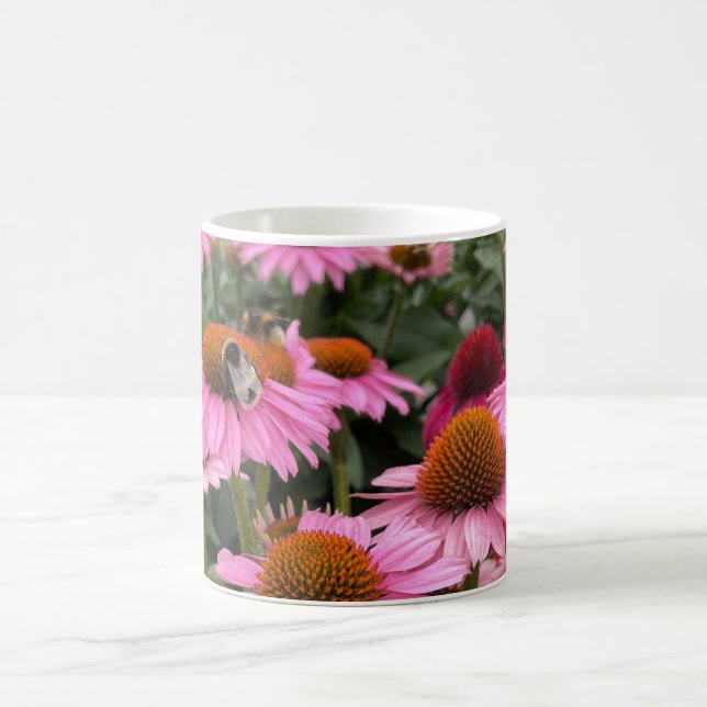 Gorglig Rosa Echinacea Flowers och Bee Kaffemugg (Center)
