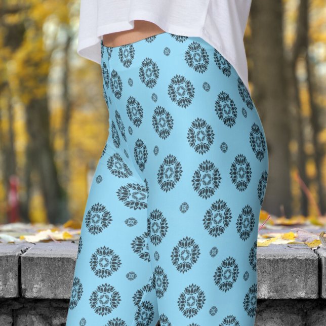 Gorgligt blått och svart Mandela Mönster Leggings (Mandela on Baby Blue)