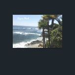 Gorgous Kusten Beach Ocean Laguna Beach, CA Canvastryck<br><div class="desc">Den här konstnärliga fotografiet fångar en känsla av vad som för människor till Laguna Beach - längs kusten 7-milsintervall - så hittar du de här scenvyerna om strand, sand, solsken och gloriös grej. Laguna Beach kallas ofta för Amerikanska Riviera för sina utspridda kovor och över 30 stränder med kristallklar vatten....</div>