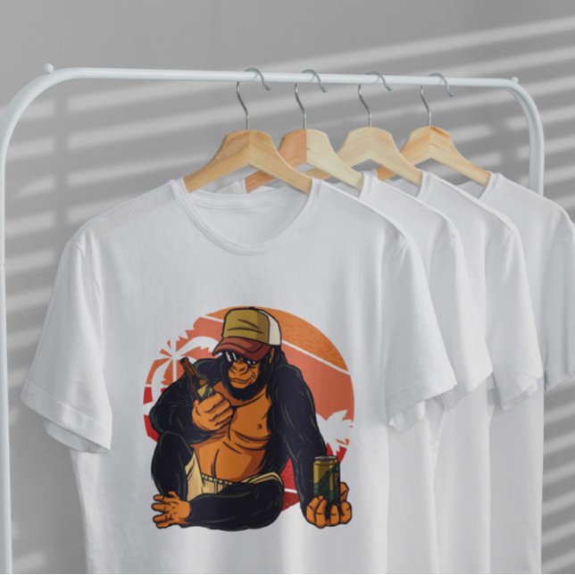 Gorilla Drinking Beer T Shirt (Skapare uppladdad)