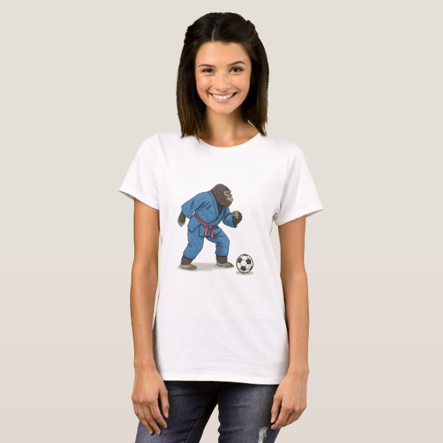 Gorilla playing soccer in karate kimono t shirt (Hel framsida)