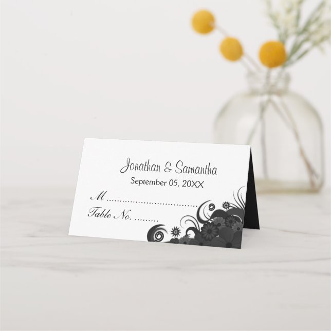 Goth Black and White Hibiscus Blommigt Foldad Bord Placeringskort (Framsida)