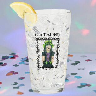 Goth Girl Grönt Ögon Hat Tattoo Barbed Stick Ram Glaskopp