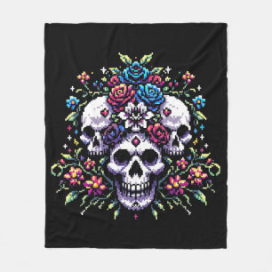 Gotham Bloom - Mystical Blommigt Skull Pixel Art Fleecefilt