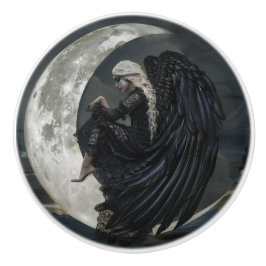 Gothic Angel Sitta på Måne Knopp