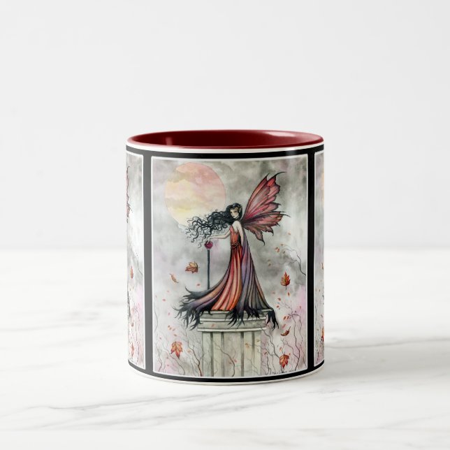 Gothic Autumn Fairy Mugg av Molly Harrison (Center)
