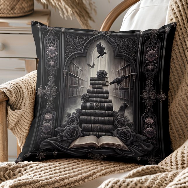 Gothic Bibliotek Bok Dekorativ kudde (Skapare uppladdad)
