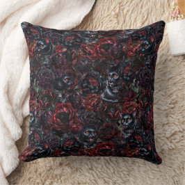 Gothic Black Cat & Dark Flowers Pattern Kudde