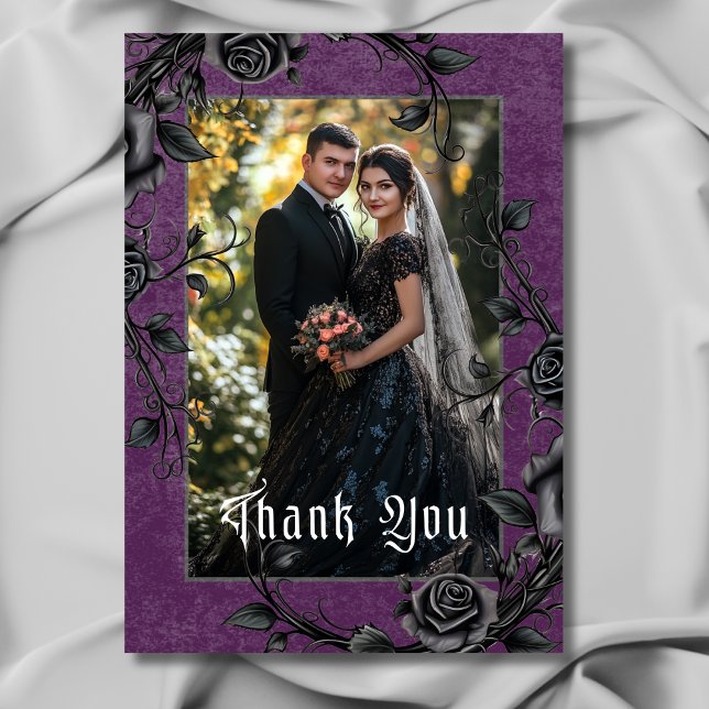Gothic Black Raven & Ro Lila Photo Bröllop Tack Kort (Gothic Black Raven & Roses Purple Wedding Photo Thank You Card)