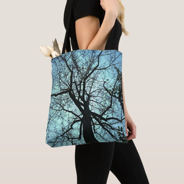 Gothic Blue Black Träd Abstrakt Tote Bag Tygkasse (Närbild)