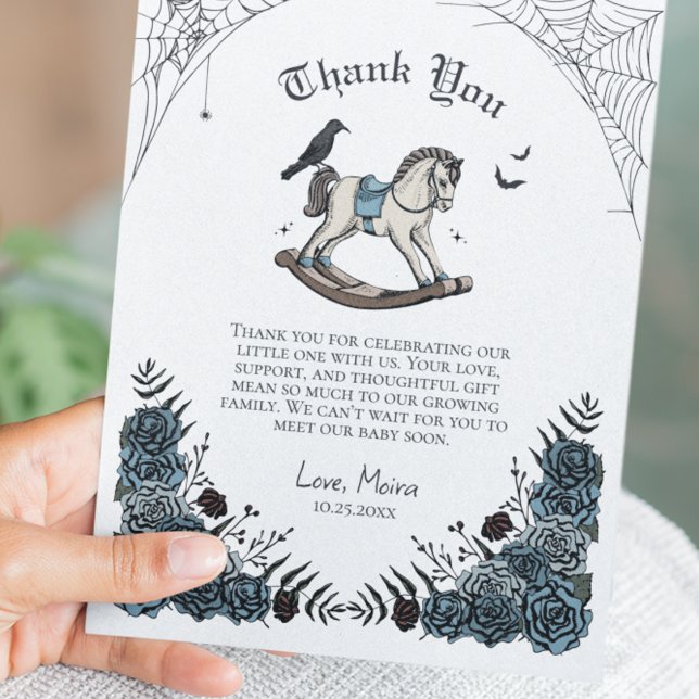 Gothic Blue Blommigt Rocking Horse Baby Shower Tack Kort (Gothic Halloween Baby Shower Thank You Card. Hand Drawn Rocking Horse, Raven, Bats, and Blue Roses.)