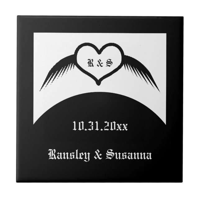 Gothic Bröllop Winged Heart Anpassningsbar Monogra Kakelplatta (Framsidan)