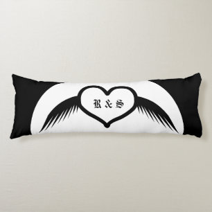 Gothic Bröllop Winged Heart Anpassningsbar Monogra Kroppskudde