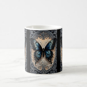 Gothic Butterfly i Ornate Scrollwork Kaffemugg