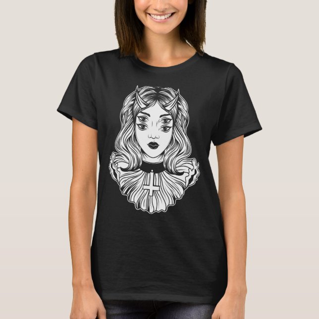 Gothic Devil Girl Satanic Goth Occult Occultism Ha T Shirt (Framsida)