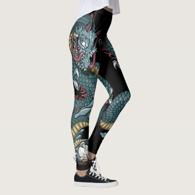 Gothic Dragon Tattoo on Black Leggings (Höger)
