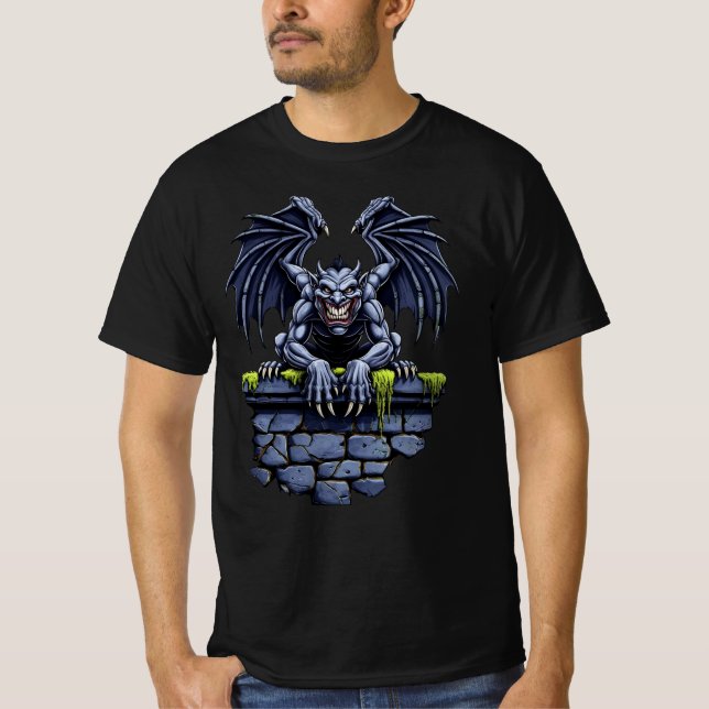 Gothic Gargoyle: Guardian of the Night T Shirt (Framsida)