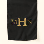 Gothic Glam | Scarf | Guld Monogram | Svart Sjal<br><div class="desc">Den avslutande beröringen till din herre av Manor,  Dracula vampyr,  Jeckyll & Hyde-ångpunk costume/cosplay. Anpassa med ditt monogram/-inledande. Gör dina val oförglömliga!</div>