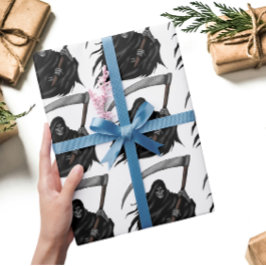 Gothic Grim Reaper with Scythe (White) Presentpapper