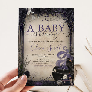 Gothic Halloween Baby håller på att andas babyskor Inbjudningar