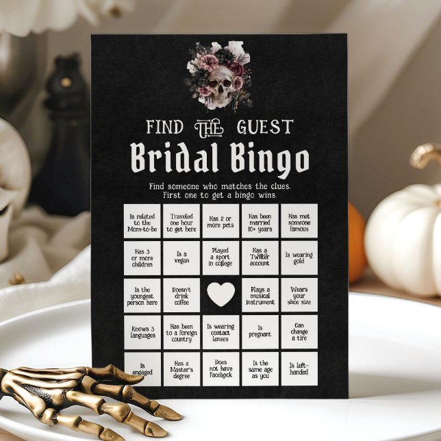 Gothic Halloween Hitta gästspelets Möhippa Bingo G Inbjudningar (Gothic Halloween Find the Guest Bridal Bingo Game)