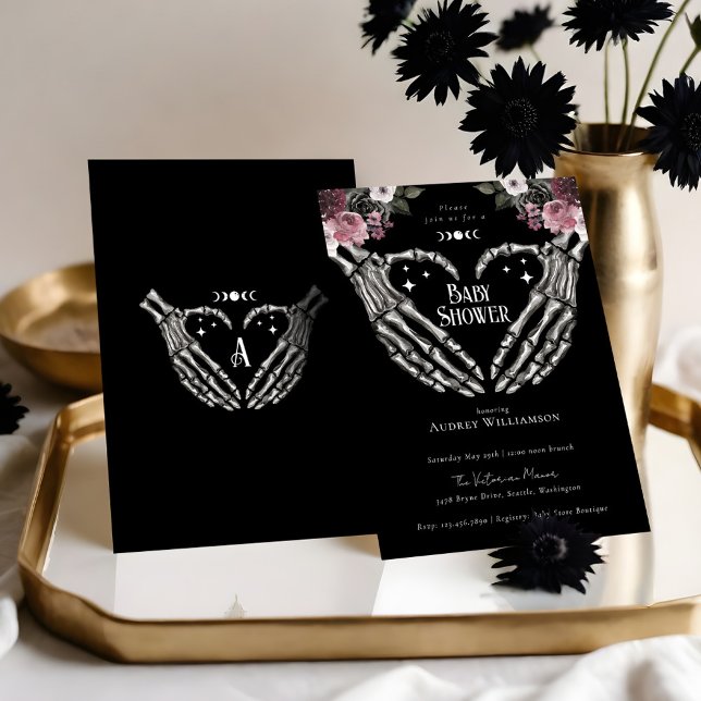 Gothic Halloween Skeleton Händer Heart Baby Shower Inbjudningar (Gothic Halloween Skeleton Hands Heart Baby Shower Invitation (Front & Back))