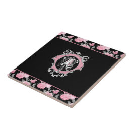 Gothic Kärlek | Rosa och svart Blommigt av Skeleto Kakelplatta
