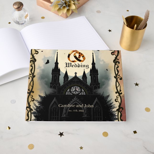 Gothic Moon –Eternal Love Beneath the Midnight Sky Gästböcker (Framsida Öppen)