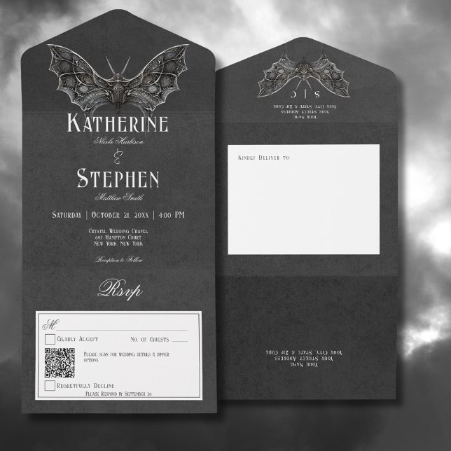 Gothic Moth Moody QR-kod för svartvitt (Gothic Moth Moody Black & White All In One Wedding Invitation with QR Code)