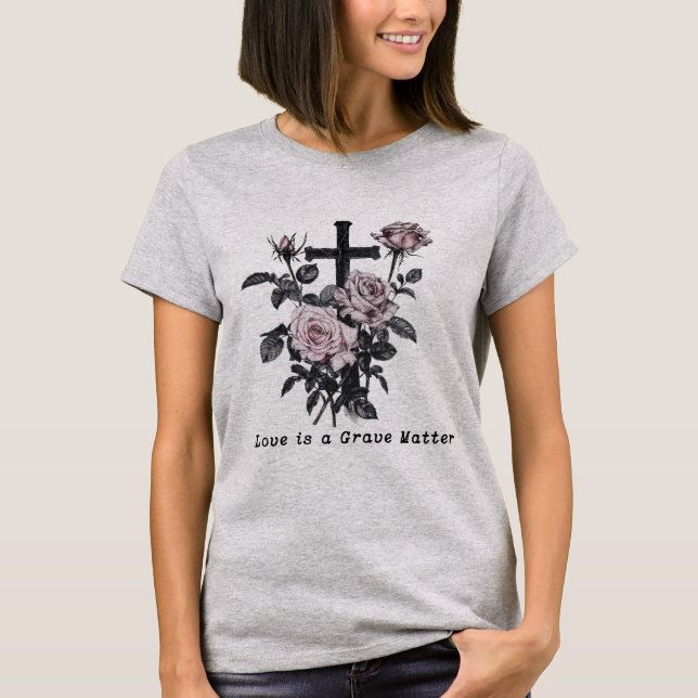 Gothic Occult Cemetery Ro och kor T Shirt (Framsida)