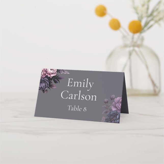 Gothic Plum Floral Wedding Place Card Placeringskort (Framsida)