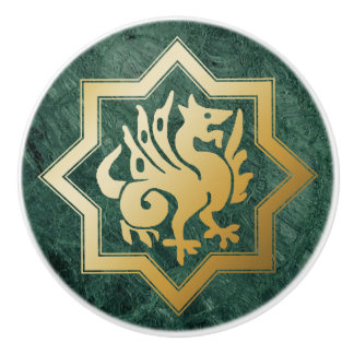 Gothic Revival Dragon Ceramic Pull Knopp