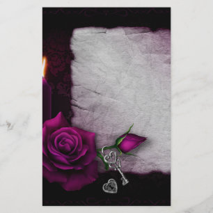 Gothic Ro, Candle, Parchment and Locket Brevpapper