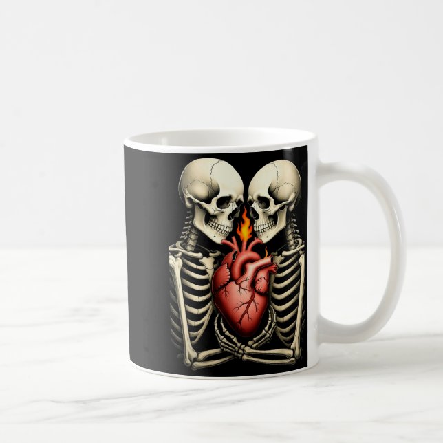 Gothic Skull Couple Flaming Heart Dark Romance Sty Kaffemugg (Höger)