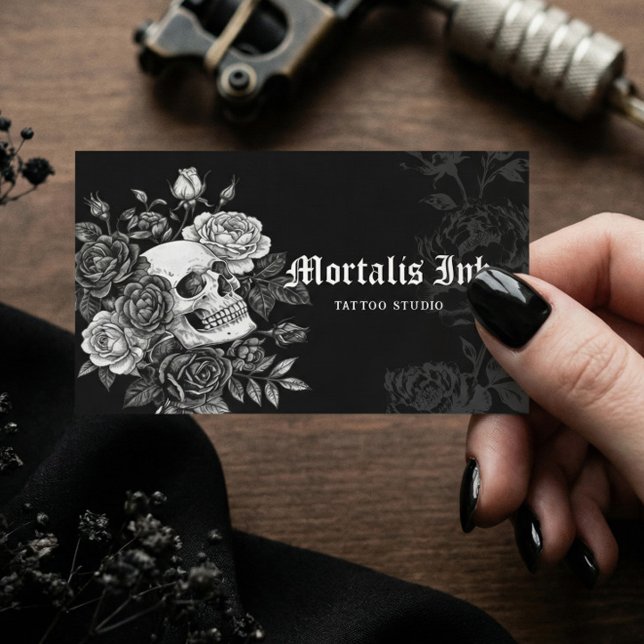 Gothic Skull & Floral Black Tattoo Studio Artist Visitkort (Gothic Skull & Floral Black Tattoo Studio Artist Business Card)